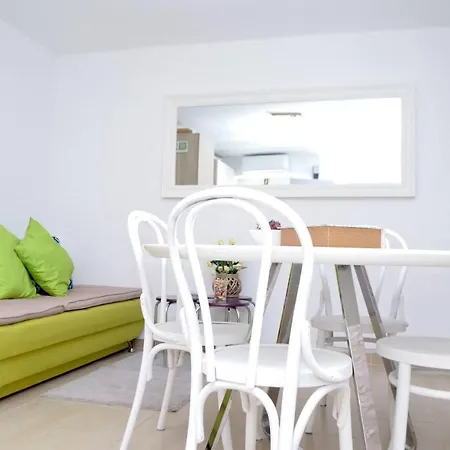 Sea-View Semi-Detached Holiday House Porto Ferienhaus