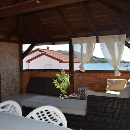 Sea-View Semi-Detached Holiday House Porto Hébergement de vacances Sutomiscica