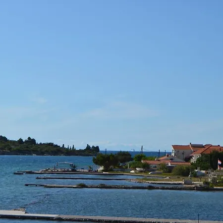 Hébergement de vacances Sea-View Semi-Detached Holiday House Porto Sutomiscica