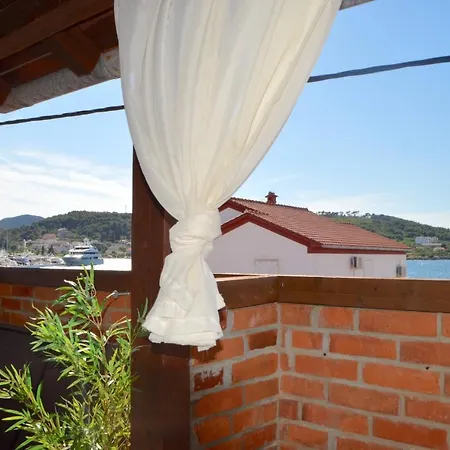 Hébergement de vacances Sea-View Semi-Detached Holiday House Porto Sutomiscica